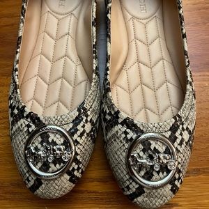 NWOT Coach snake ballet flats. Never worn no box.